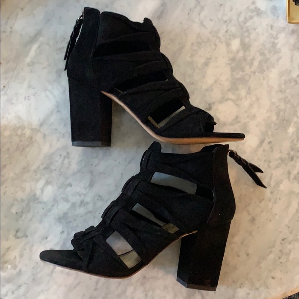 Splendid black suede block heel sandal